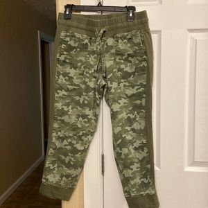 Time & true Camo Capris